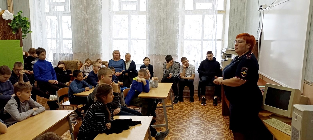 Встреча с с инспектором ГДН МО МВД России &amp;quot;Белозерский&amp;quot;.